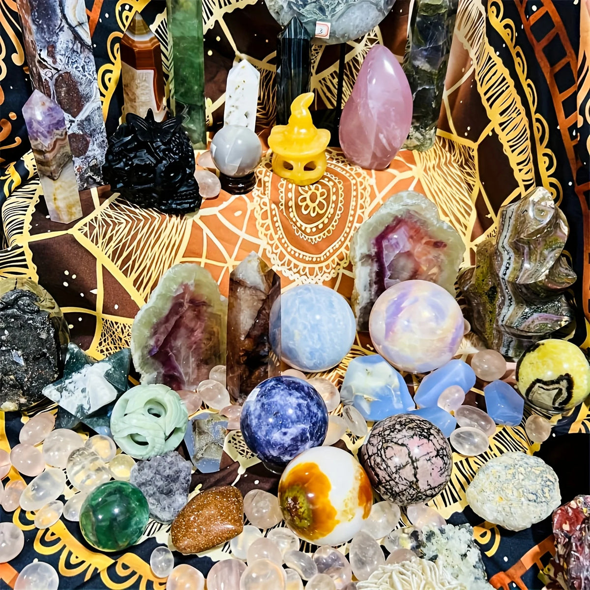 CrystalHola Mixed Crystal Gift Box With Decorative Stone Pieces