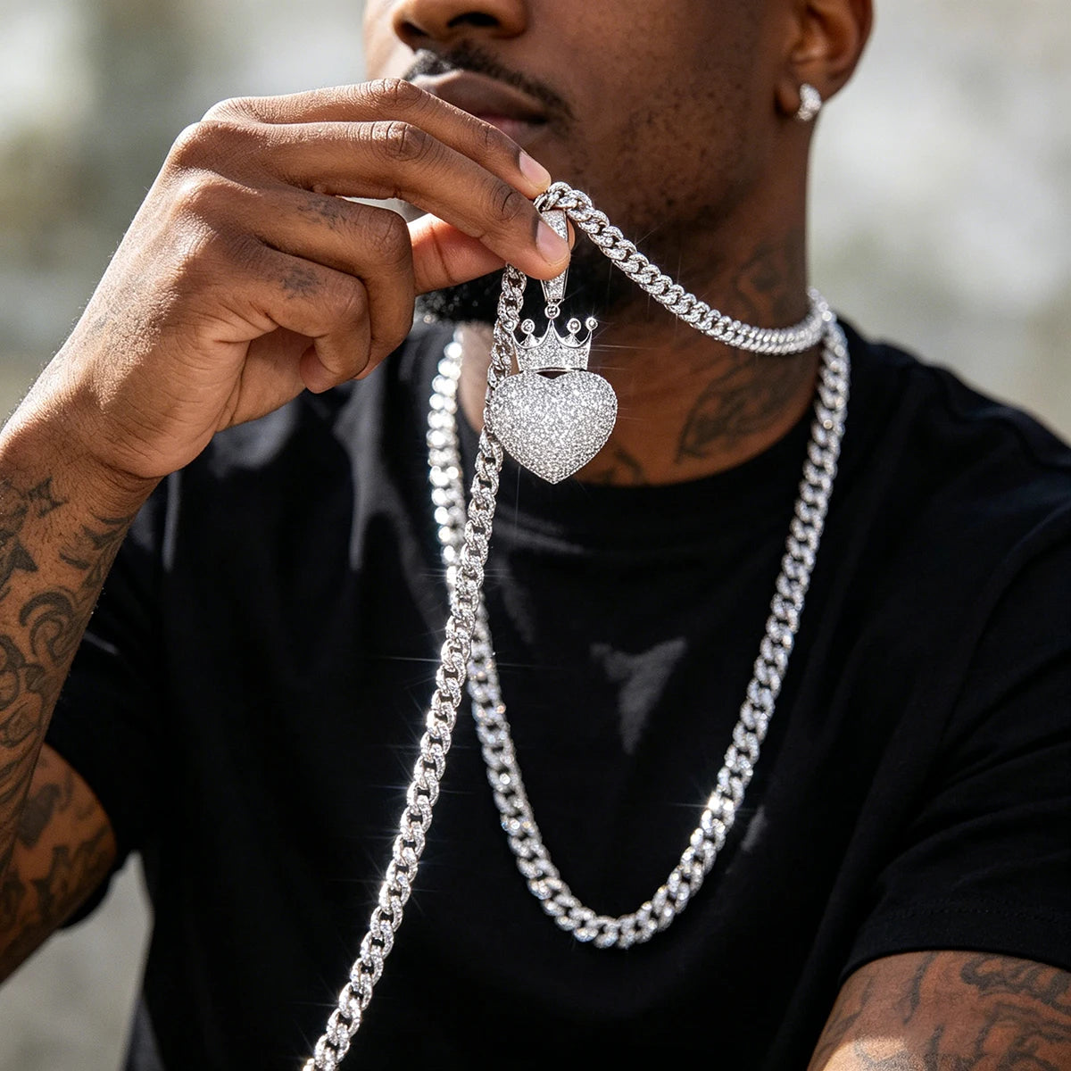Iced Out Crowned Heart Pendant Micro Pave Cubic Zirconia Crown Love Heart Charm 18K Gold Plated Hip Hop Necklace Bling Rhinestone Heart Crown Jewelry For Men Women Trendy Rap Accessory Romantic Lovers Gift Fine Jewelry Gifts
