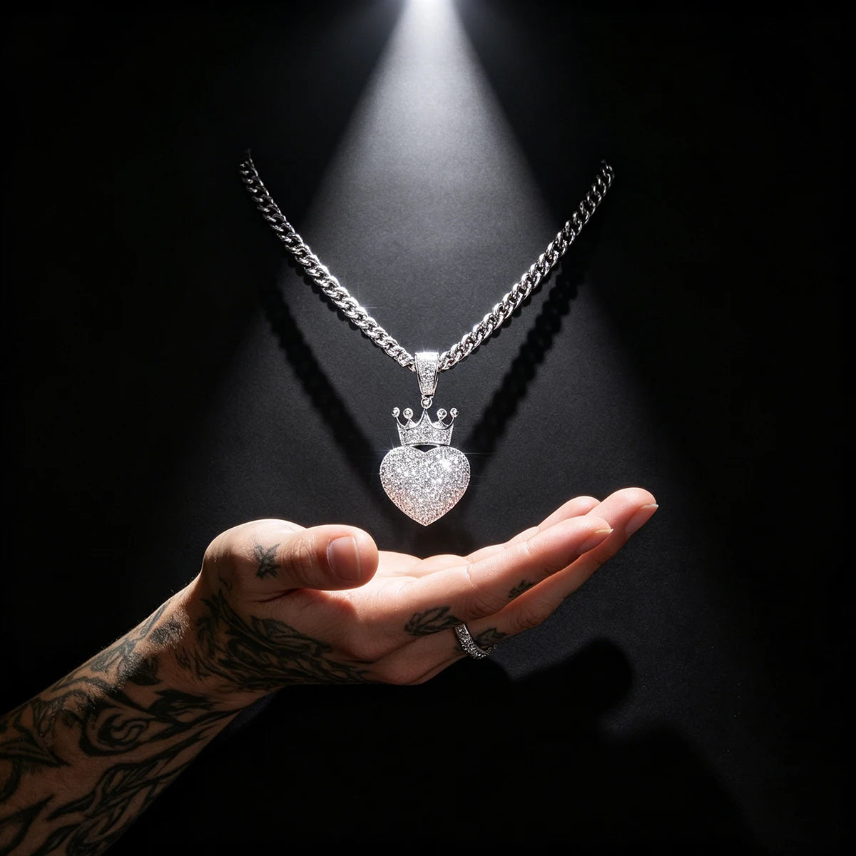 Iced Out Crowned Heart Pendant Micro Pave Cubic Zirconia Crown Love Heart Charm 18K Gold Plated Hip Hop Necklace Bling Rhinestone Heart Crown Jewelry For Men Women Trendy Rap Accessory Romantic Lovers Gift Fine Jewelry Gifts