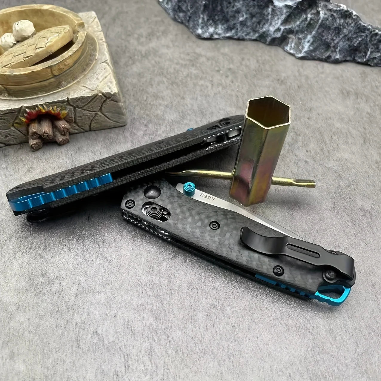 Outdoor Kitchen Utensils Tool Convenient Cutting Tool Folding Knife Carbon Fiber Handle Top Quality Must for Men with Shaft Lock