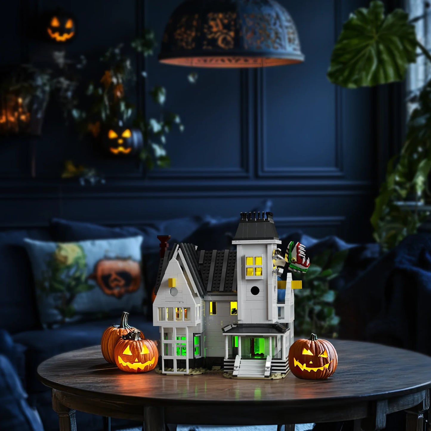 Spooky Beetle Mansion Building Blocks Set Horror House Model Toys Home Halloween Decoration Collection Gifts for Fans Adults